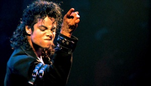 Майкъл Джексън оглави класацията на най-богатите звезди, които не са между живите
