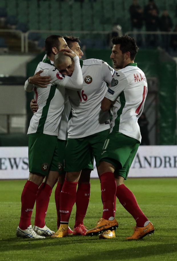 България пропада още в ранглистата на ФИФА