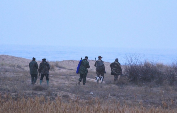 Полицията инструктира ловците да не уцелят имигранти