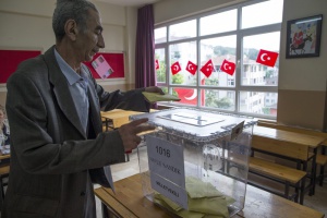 Турция гласува на извънредни парламентарни избори