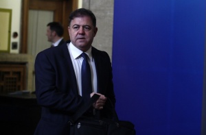 Министърът на отбраната: Подалите молби за напускане да го преосмислят