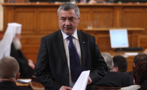 Валери Симеонов: Очакваме оповестяване на фирмите от аферата КТБ