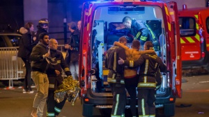 Атаките в Париж извършени от безмилостни убийци, обучени в Сирия