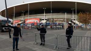 Терорист бил с билет за мача на "Стад дьо Франс"