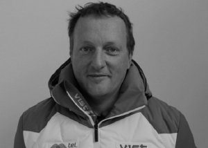 Загина главният треньор на скиорите алпийци Драго Грубелник