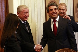 АБВ: Плевнелиев е неадекватен, явява се като контузен пощенски гълъб