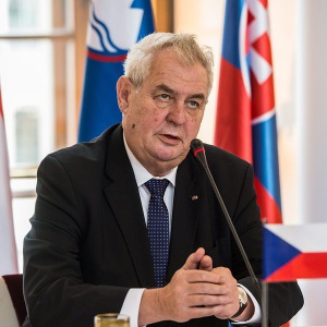 Милош Земан: Тероризмът и мигрантите са взаимно свързани