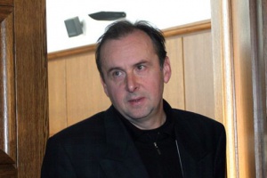 Валентин Димитров-Топлото с белезници в съда