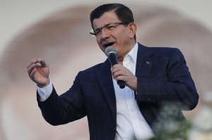 Путин подписа санкциите срещу Турция, Давутоглу иска канали за връзка с Русия