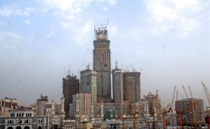 Саудитска Арабия строи най-високия небостъргач в света