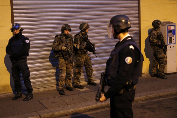 Терористите в Сен Дени готвели атака срещу летище и търговски център