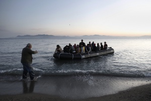 893 000 души са пристигнали в Европа през Средиземно море през 2015 г.