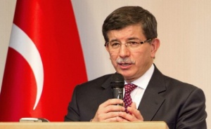 Давутоглу на посещение у нас този месец