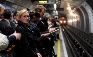 Британската полиция: Смятаме, че нападението в метрото е атентат