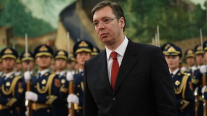 Отстраниха сръбския министър на отбраната заради вулгарна реплика