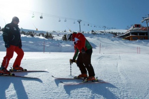 Министерството на туризма въведе изисквания за ски преподавателите