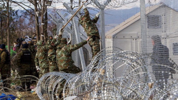 Македония с втора ограда по границата с Гърция