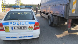 Спират камионите заради очаквания натоварен трафик