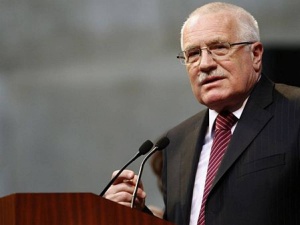 Вацлав Клаус: Бежанската вълна ще се превърне в истинско цунами през 2016 г.