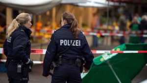 Скандалът със сексуалните насилници в Германия се разраства