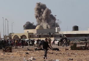 Над 65 убити при атентат срещу полицейска академия в Либия