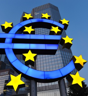 Българите искат да са в ЕС, но само 9% одобряват въвеждане на еврото