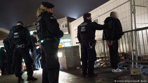 Пенсионират набързо шефа на полицията в Кьолн заради сексуалния тормоз