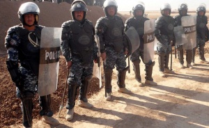 Атентатор-самоубиец се взриви в Източен Ирак, ранявайки тежко висш полицейски служител