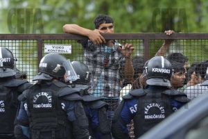 В Дания арестуваха момиче за планирана терористична атака