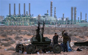 Взривен е най-големият петролопровод в Либия