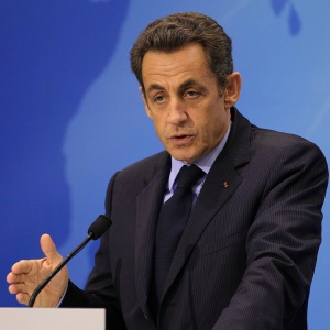 Саркози: Трябва да изтрием от лицето на земята терористите в Сирия