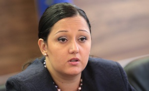 Лиляна Павлова: Няма затворени пътища, но очакваме сериозни заледявания