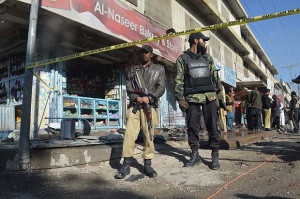 15 загинали след нападение на пакистански университет