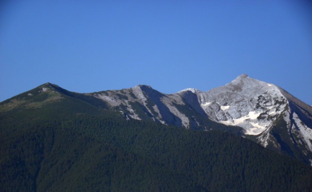 Условията за туризъм в планините остават лоши