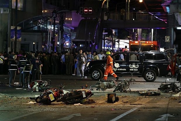 Един загинал и седем ранени след взрив в Тайланд