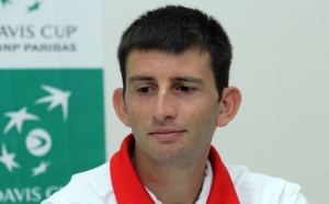 Александър Лазов отпадна от тенис турнира в София