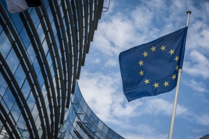 Брюксел очаква забавяне на икономическия растеж на България