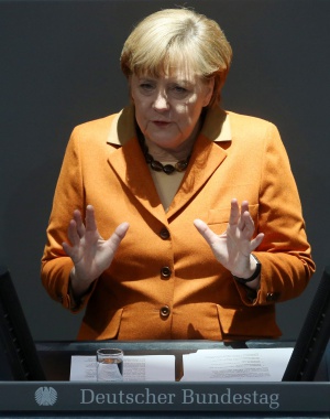 Меркел: 2,3 млрд. евро са предвидени за бежанците в следващите 3 г.