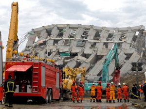Броят на жертвите на земетресението в Тайван достигна 114 души