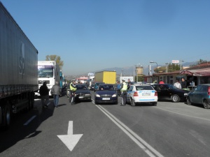 Българаски превозвачи блокираха ГКПП "Кулата"