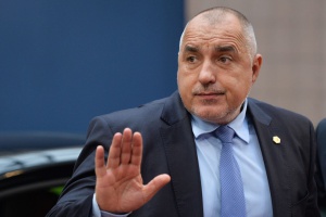 Борисов спира наред скъпите обществени поръчки по съмнения за корупция