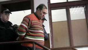 Жители на Стрелча пред съда в Пловдив, Евстатиев го няма
