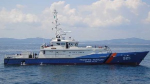 Български кораб спаси 900 мигранти край Лесбос