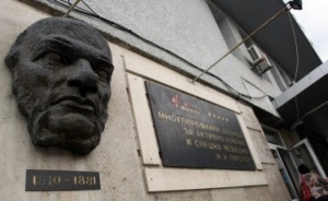 Лекари в "Пирогов" спасиха дете с рядко генетично заболявяне