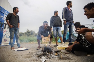 Френски съд разреши частичното разрушаване на мигрантския лагер в Кале