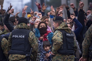 Македонската граница остава затворена за мигранти