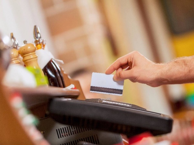 38% ръст в разплащанията с бизнес карти в България