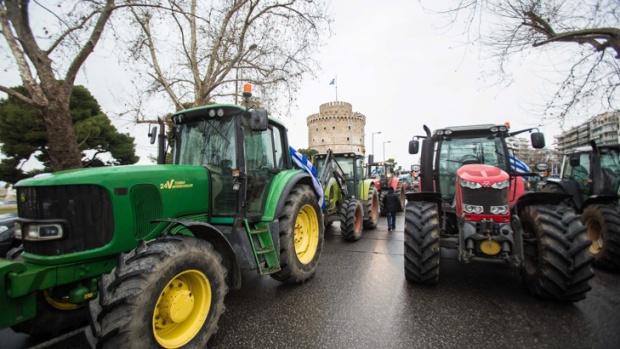 Нови блокади на граничния пункт Меджитлия - Ники