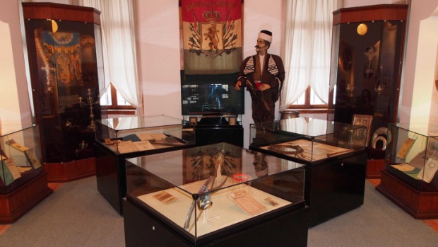 Изложба ''Сабите на войводите'' показва оръжията на революционерите във Варна