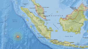 Мощен трус разтърси Индонезия